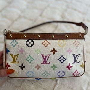 SOLD 🚨Louis Vuitton Murakami Pochette